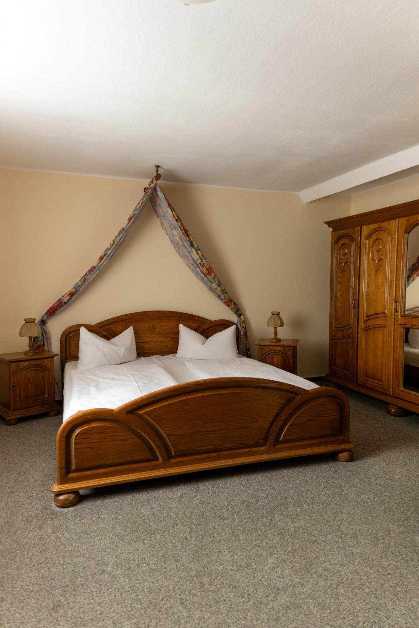Hotel Anker Saalfeld Saale エクステリア 写真