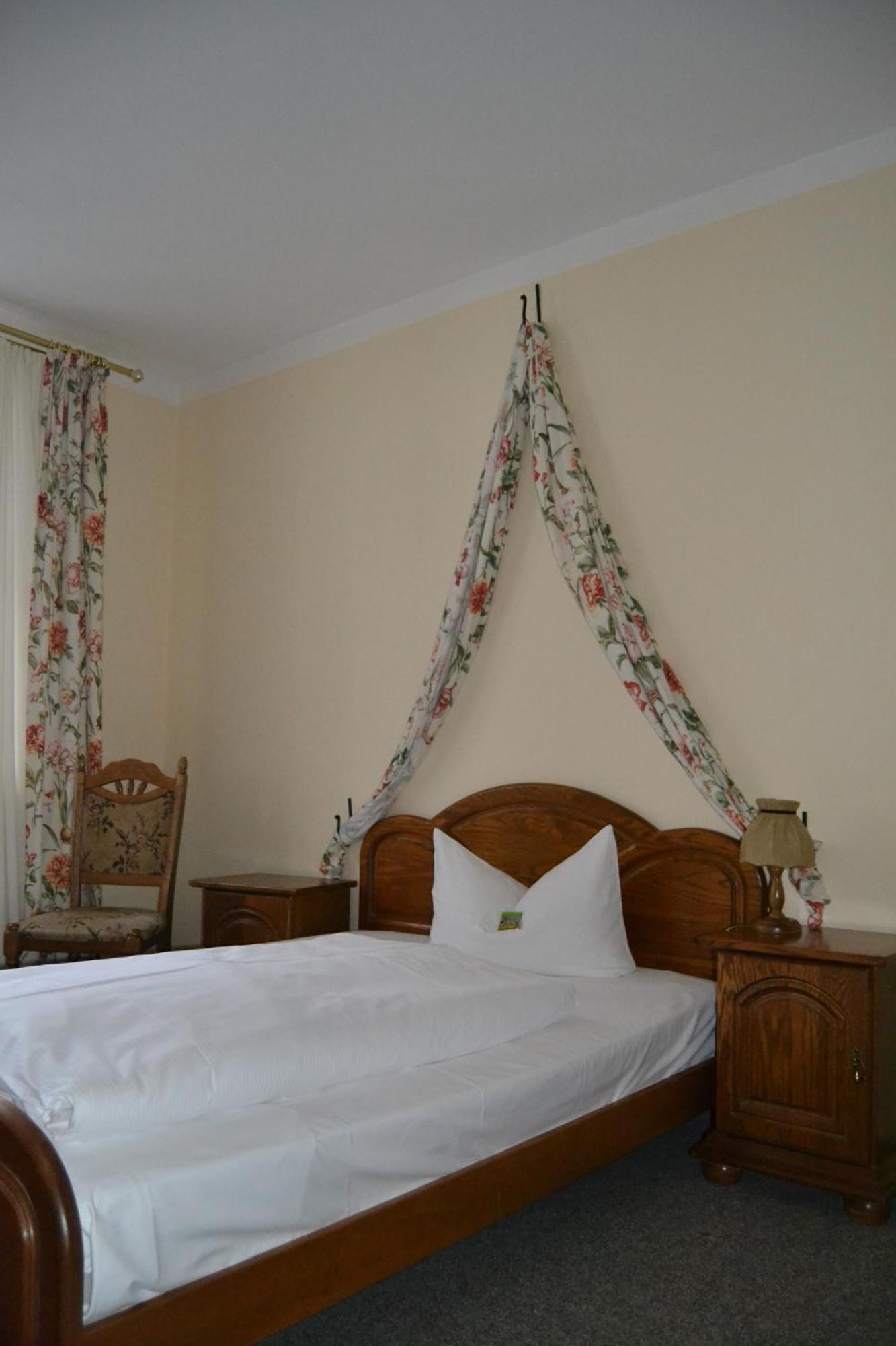 Hotel Anker Saalfeld Saale 部屋 写真